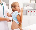 Выбор препаратов для лечения непродуктивного (сухого) кашля у детей